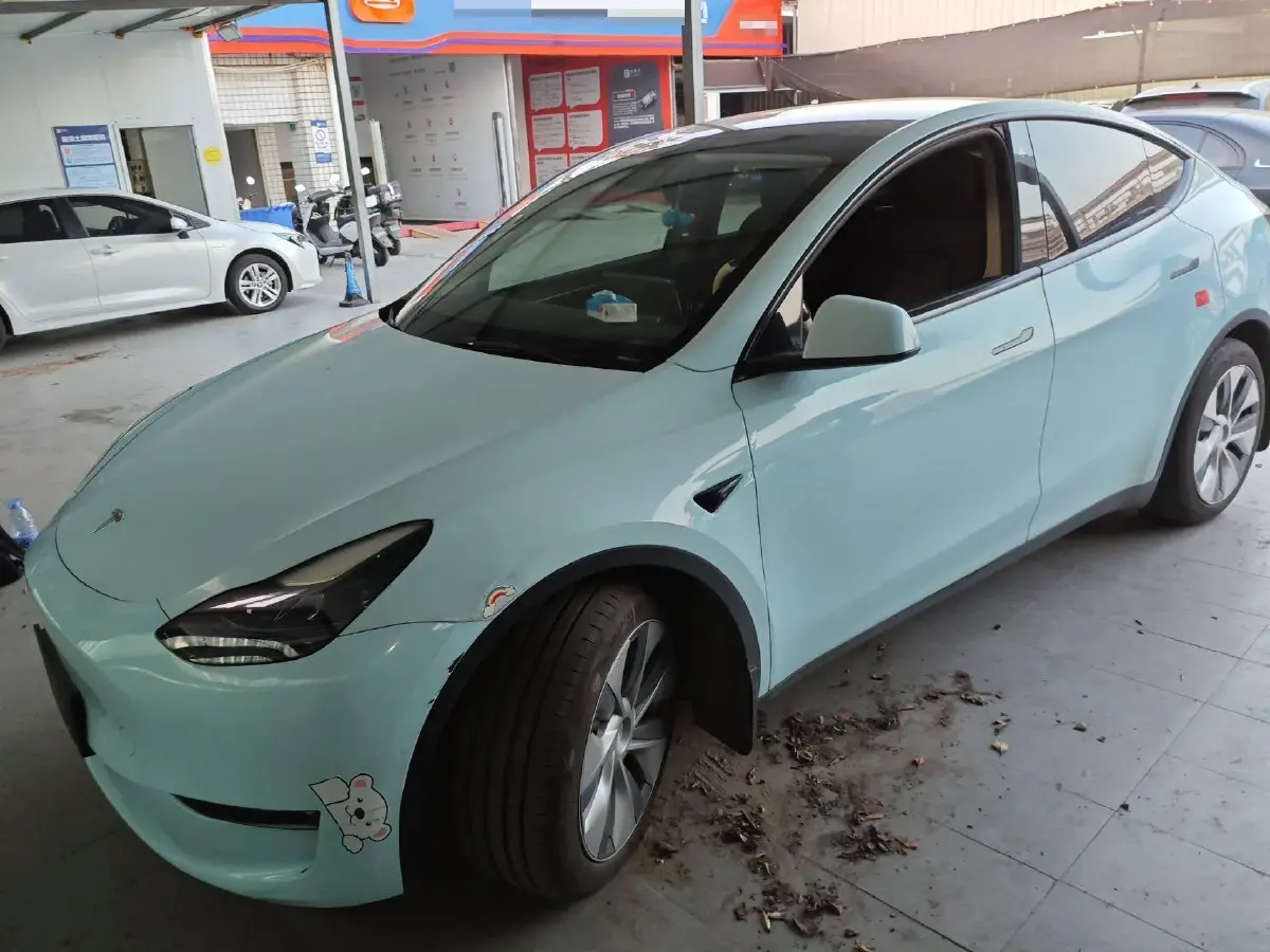 2021 Tesla Model Y BEV 60KWH