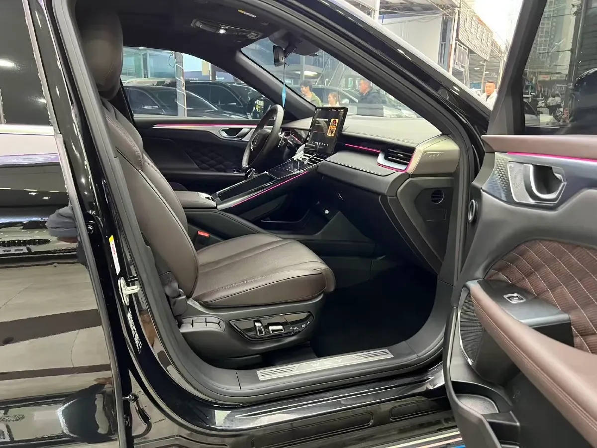 2021 MAXUS D90 Pro 2.0T 218HP L4 8AT,autocango,china used car exporter,china ev exporter,chinese used car exporter,chinese used ev exporter