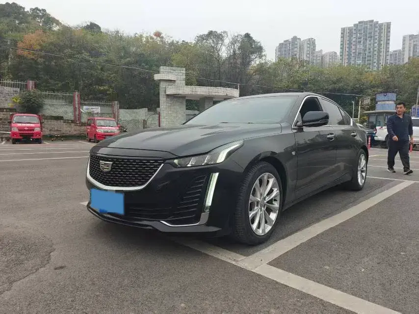 2023 Cadillac CT5 2.0T 237HP L4 10AT