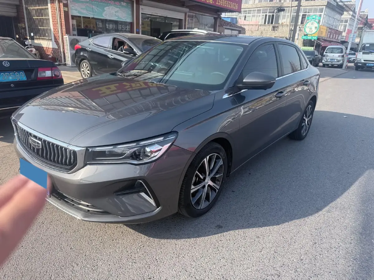 2022 Geely Emgrand 1.5L 114HP L4 CVT