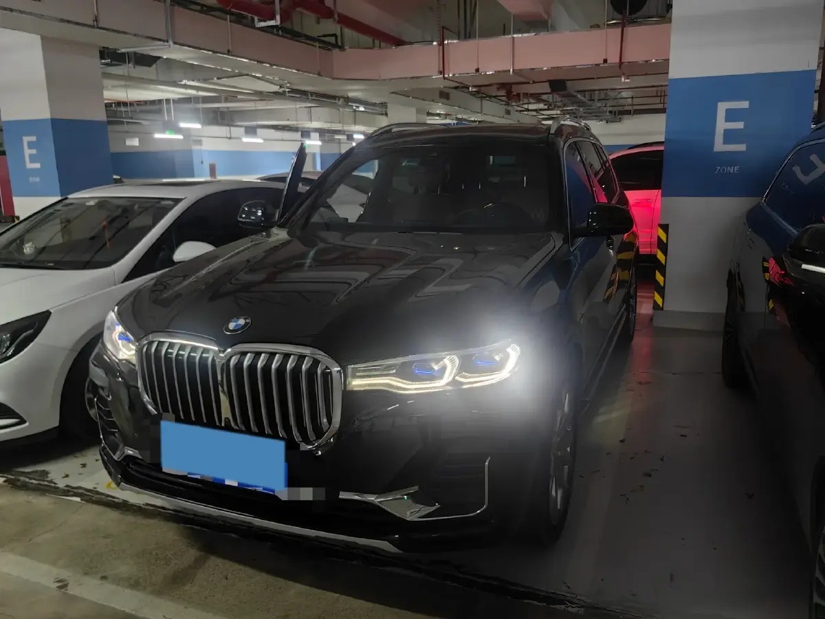 2021 BMW X7 3.0T 340HP L6 8AT