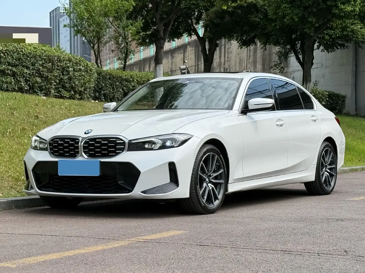 2024 BMW 3 Series 2.0T 184HP L4 8AT