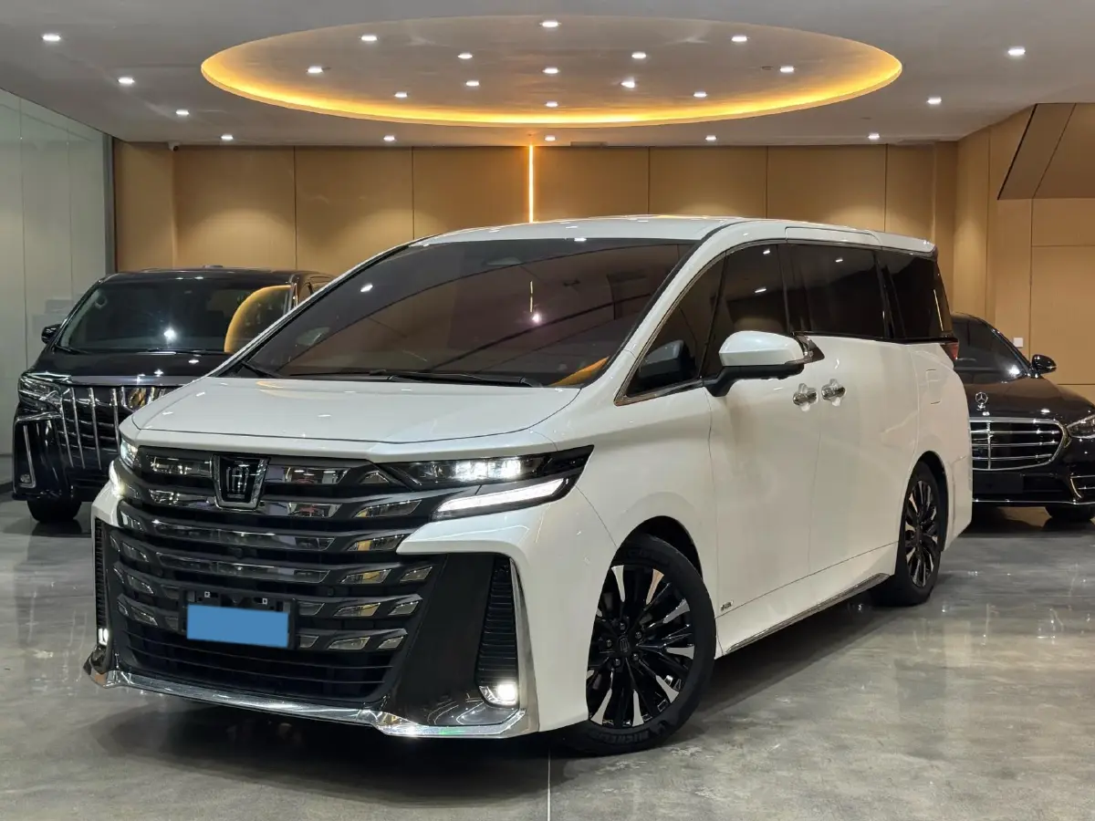 2024 Toyota Vellfire 2.5L 190HP L4 E-CVT Hybrid