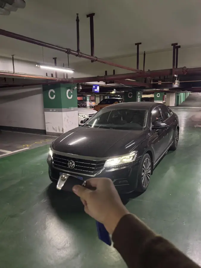 2019 Volvo V40 1.5T 152HP L4 6AT