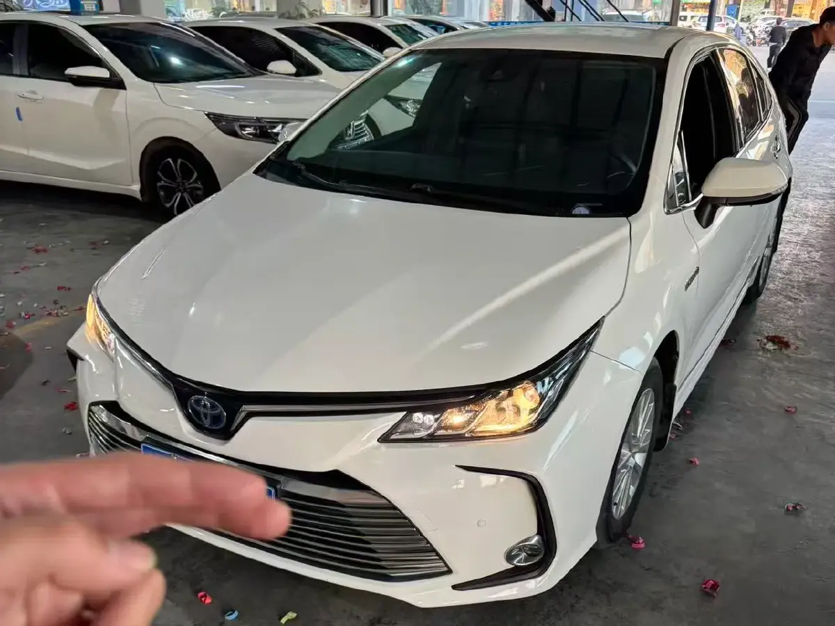 2022 Toyota Corolla 1.8L 98HP L4 E-CVT Hybrid