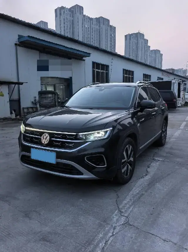 2024 Volkswagen Tayron 2.0T 186HP L4 7DCT