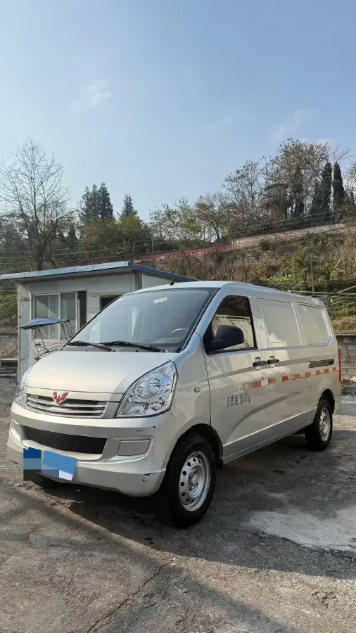 2020 WuLing RongGuang 1.2L 76HP L4 5MT