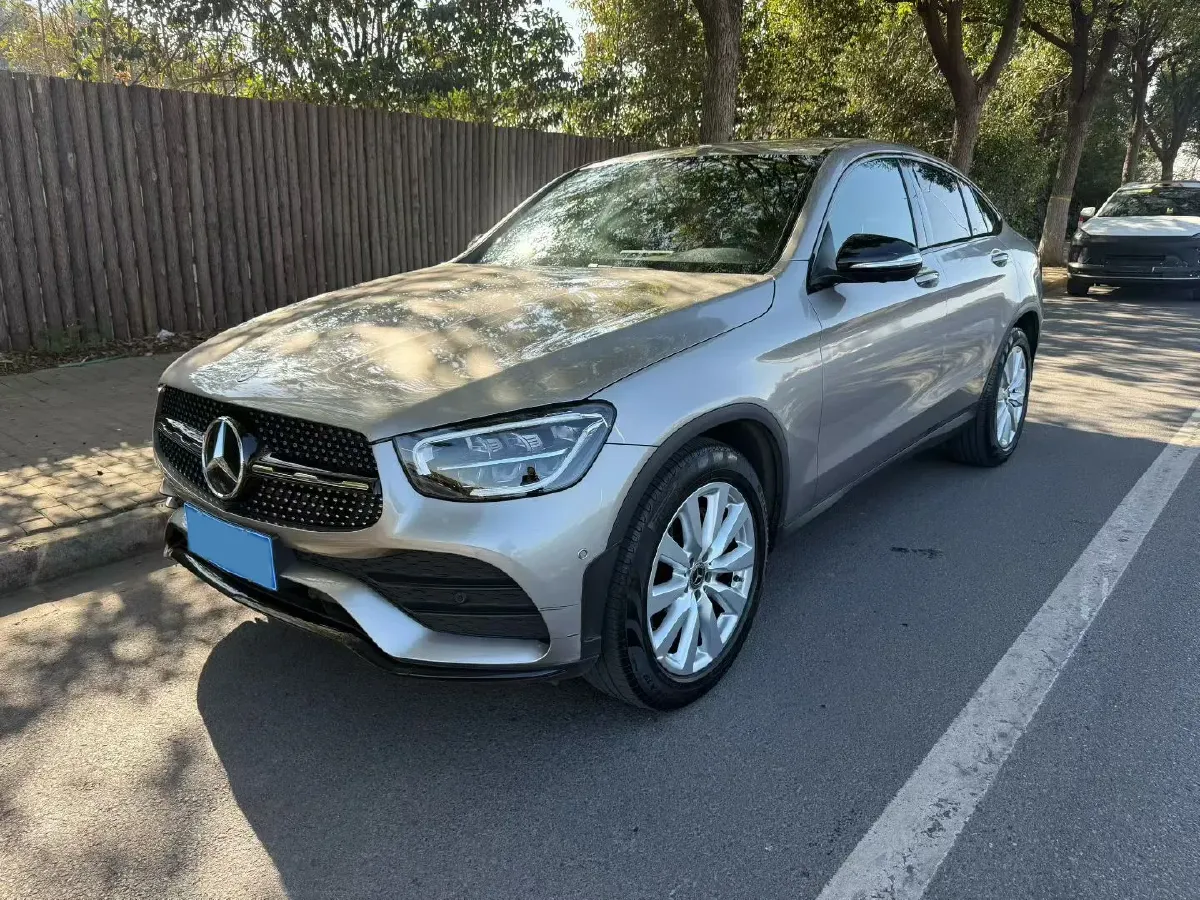 2020 Mercedes-Benz GLC Coupe 2.0T 197HP L4 9AT,autocango,china used car exporter,china ev exporter,chinese used car exporter,chinese used ev exporter