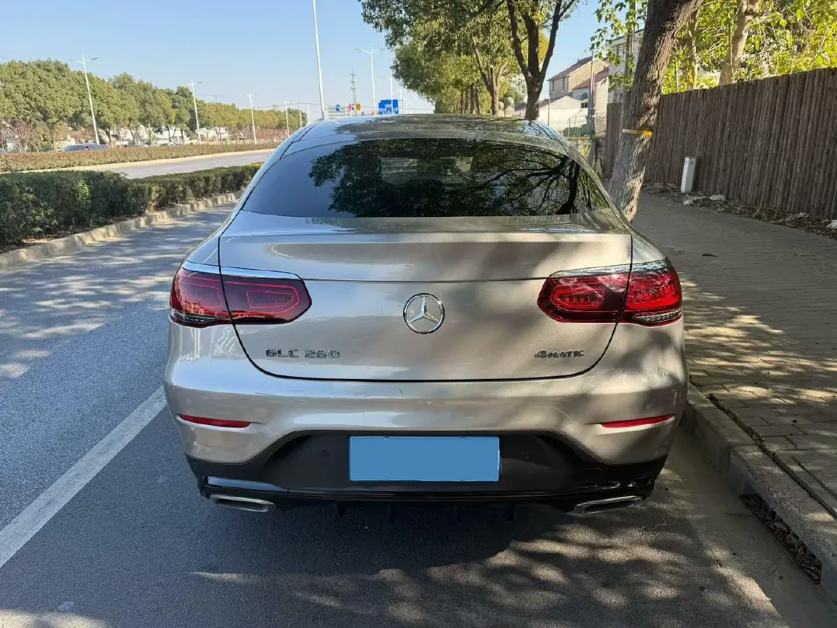 2020 Mercedes-Benz GLC Coupe 2.0T 197HP L4 9AT,autocango,china used car exporter,china ev exporter,chinese used car exporter,chinese used ev exporter