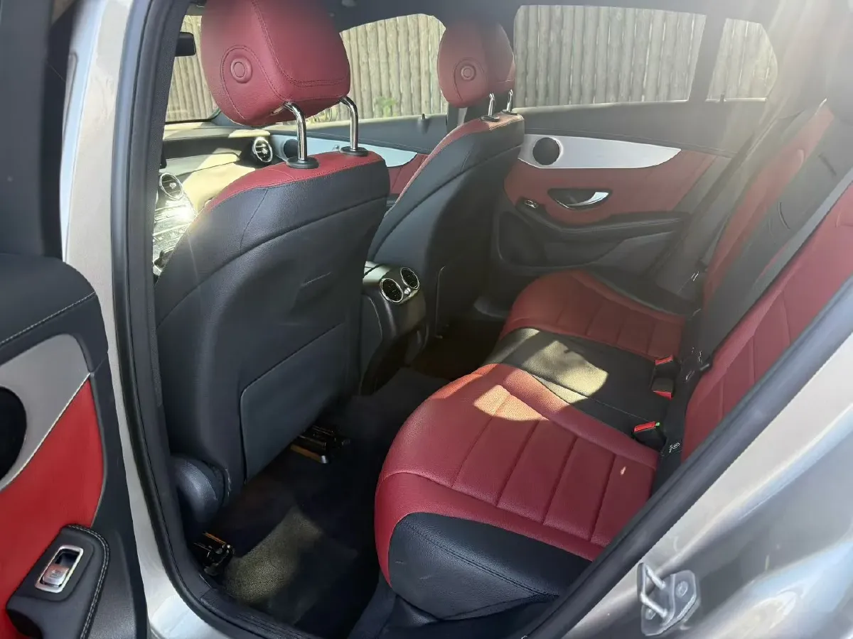 2020 Mercedes-Benz GLC Coupe 2.0T 197HP L4 9AT,autocango,china used car exporter,china ev exporter,chinese used car exporter,chinese used ev exporter