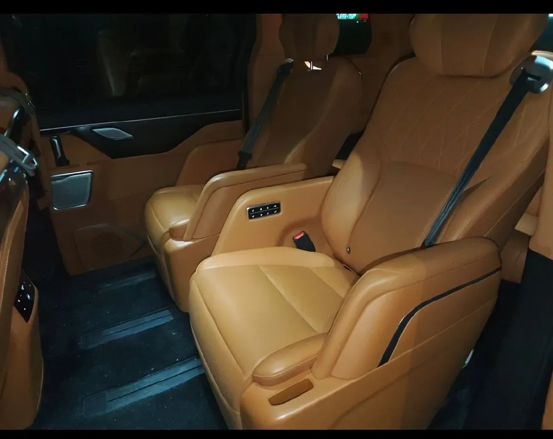 2024 Mercedes-Benz C Class 1.5T 204HP L4 9AT,autocango,china used car exporter,china ev exporter,chinese used car exporter,chinese used ev exporter