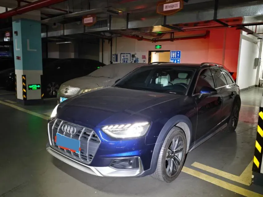 2021 Audi A4 2.0T 252HP L4 7DCT,autocango,china used car exporter,china ev exporter,chinese used car exporter,chinese used ev exporter