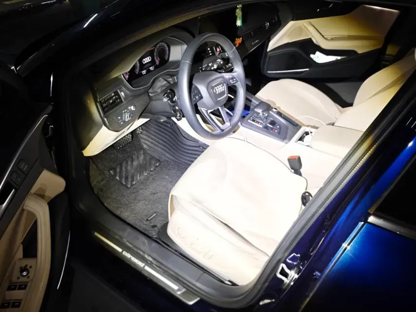 2021 Audi A4 2.0T 252HP L4 7DCT,autocango,china used car exporter,china ev exporter,chinese used car exporter,chinese used ev exporter