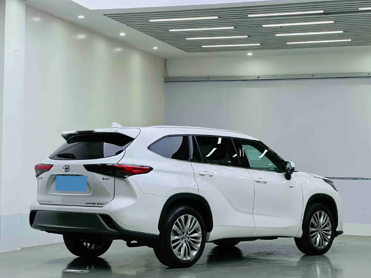 2024 Toyota Highlander 2.5L 189HP L4 E-CVT Hybrid,autocango,china used car exporter,china ev exporter,chinese used car exporter,chinese used ev exporter