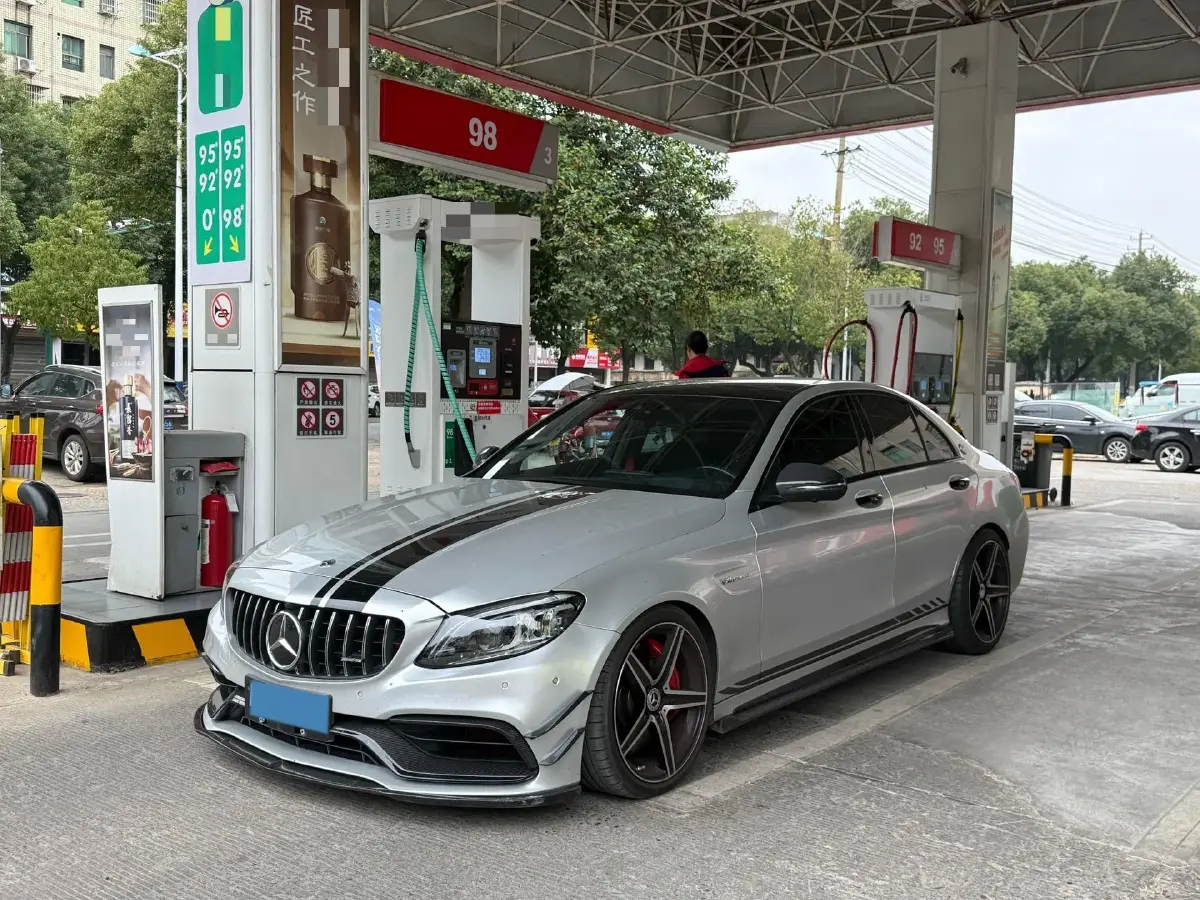 2021 Mercedes-Benz C AMG 4.0T 476HP V8 9AT