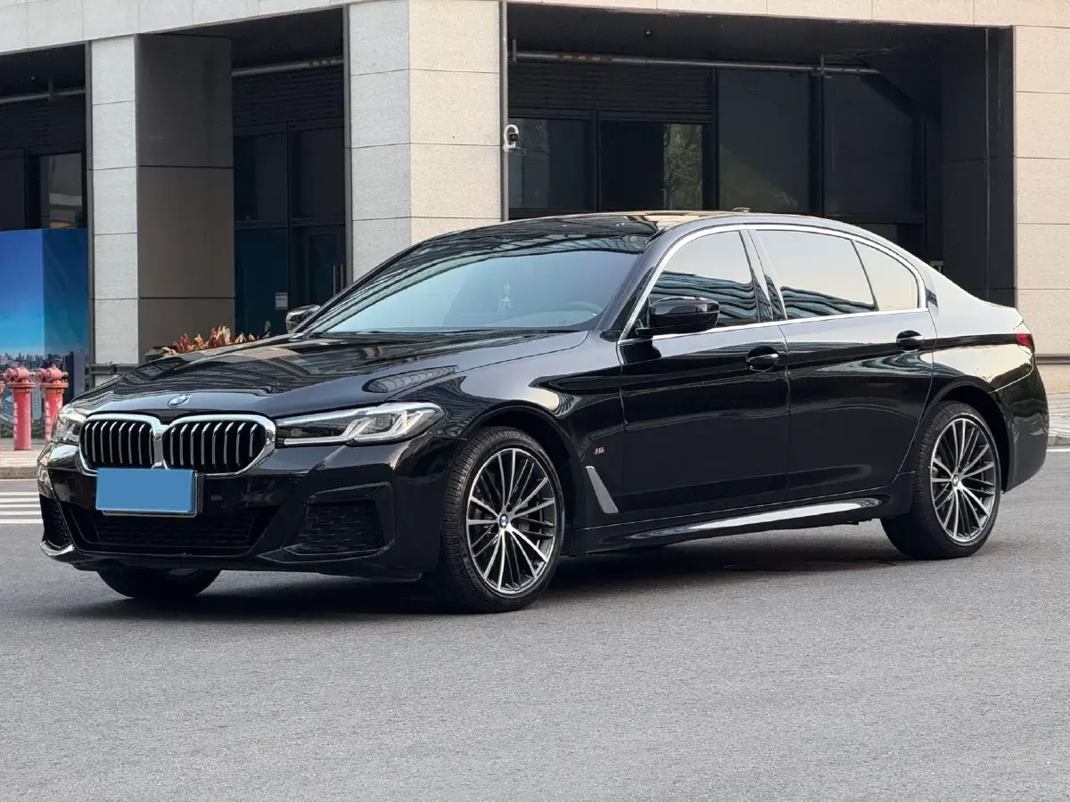 2021 BMW 5 Series 2.0T 252HP L4 8AT