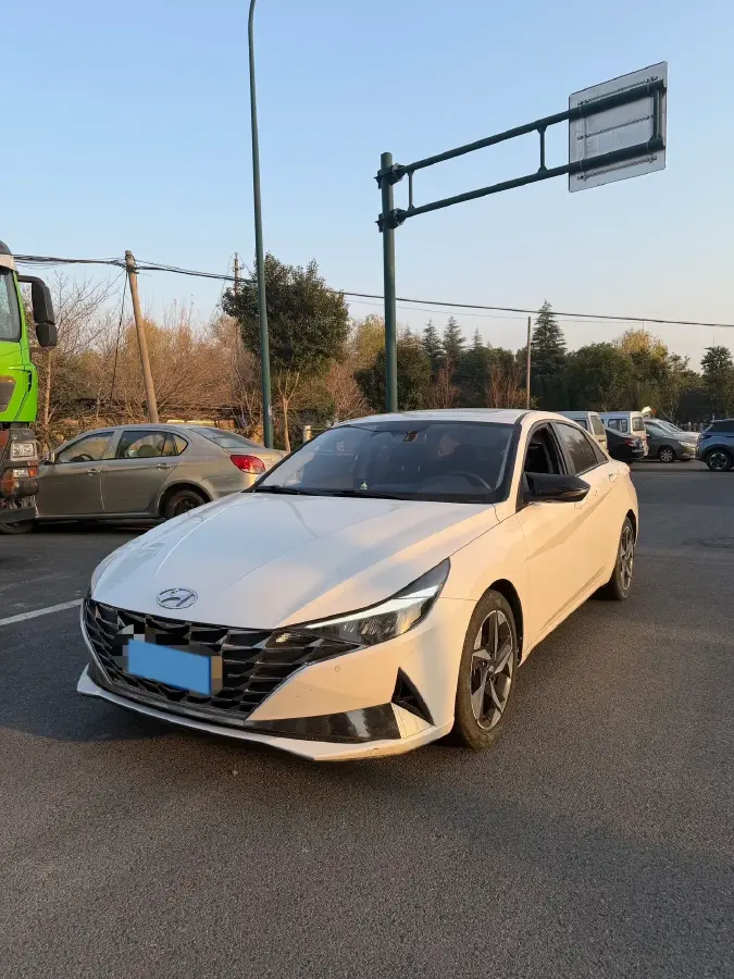 2021 Hyundai Elantra 1.5L 115HP L4 CVT