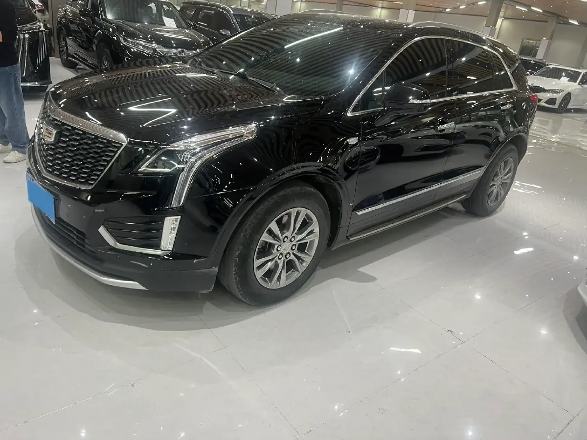 2022 Cadillac XT5 2.0T 237HP L4 9AT