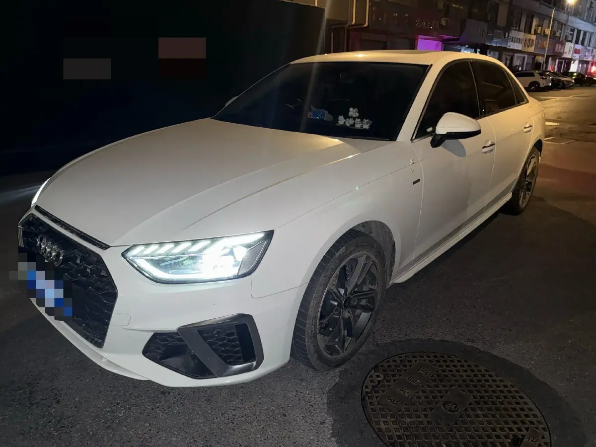 2024 Audi A4L 2.0T 190HP L4 7DCT