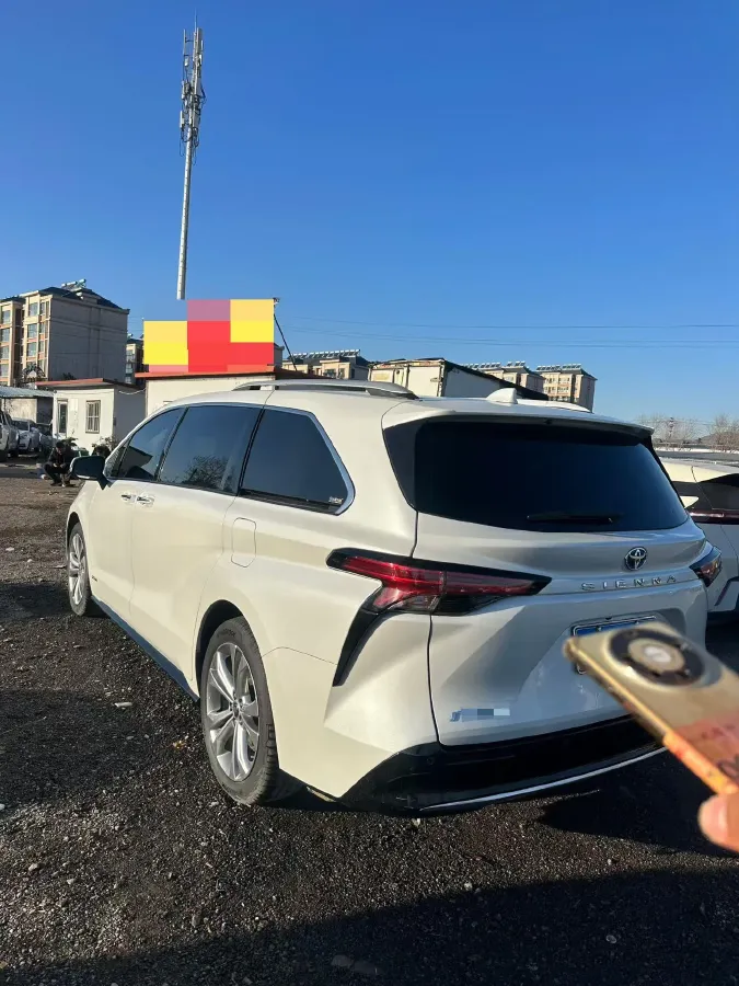 2023 Toyota Sienna 2.5L 189HP L4 E-CVT Hybrid,autocango,china used car exporter,china ev exporter,chinese used car exporter,chinese used ev exporter