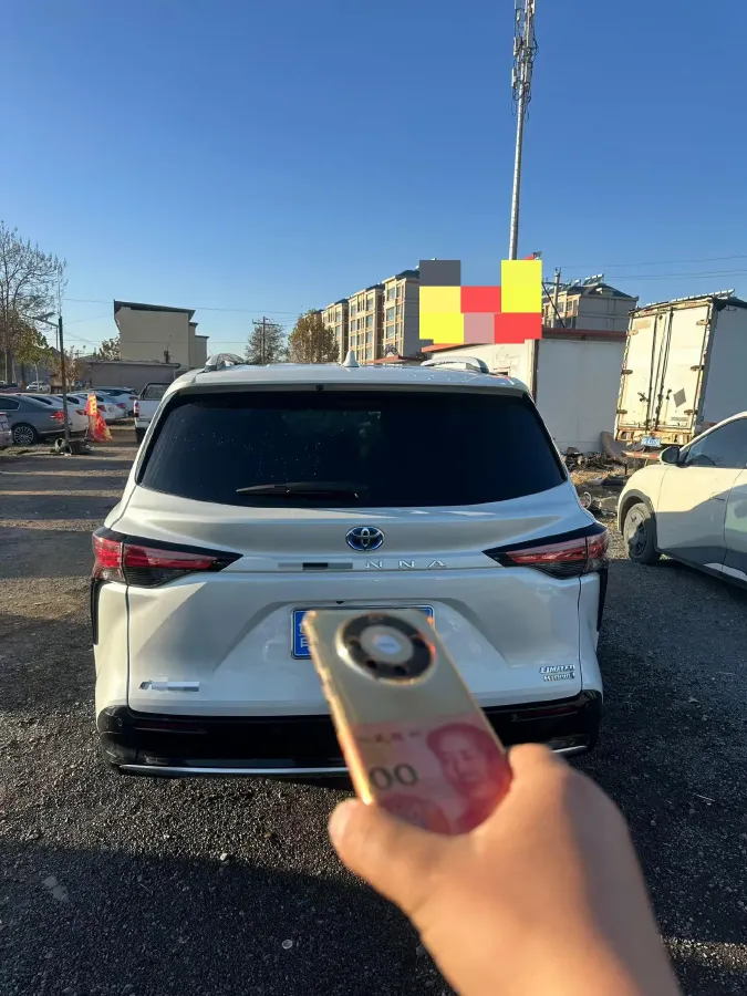 2023 Toyota Sienna 2.5L 189HP L4 E-CVT Hybrid,autocango,china used car exporter,china ev exporter,chinese used car exporter,chinese used ev exporter
