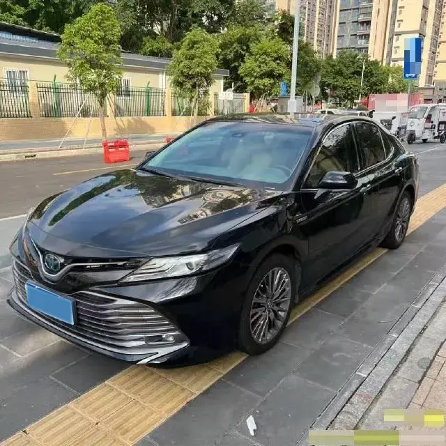 2018 Toyota Camry 2.5L 178HP L4 E-CVT Hybrid