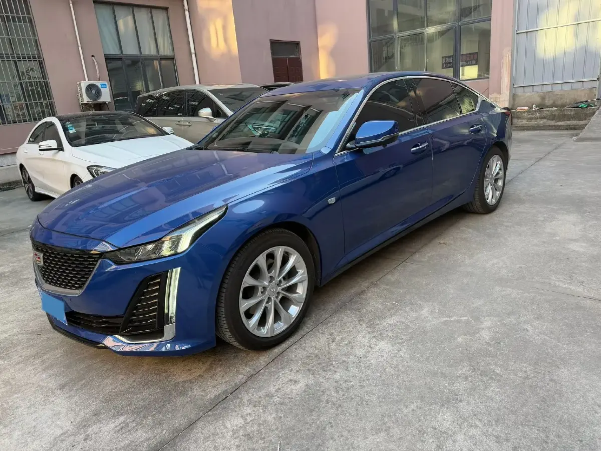2021 Cadillac CT5 2.0T 237HP L4 10AT