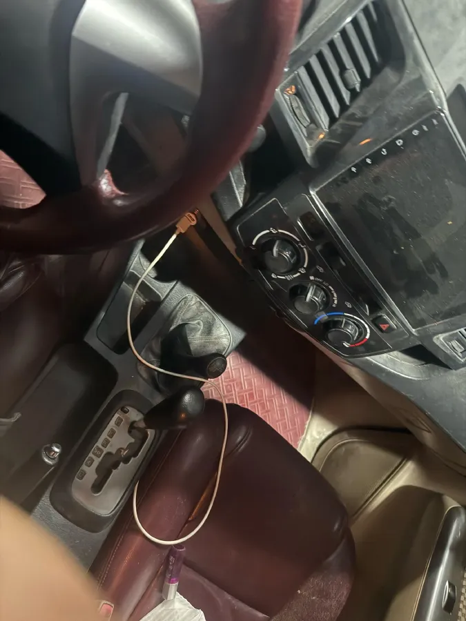 2011 Volvo C30 2.0L 145HP L4 6DCT,autocango,china used car exporter,china ev exporter,chinese used car exporter,chinese used ev exporter