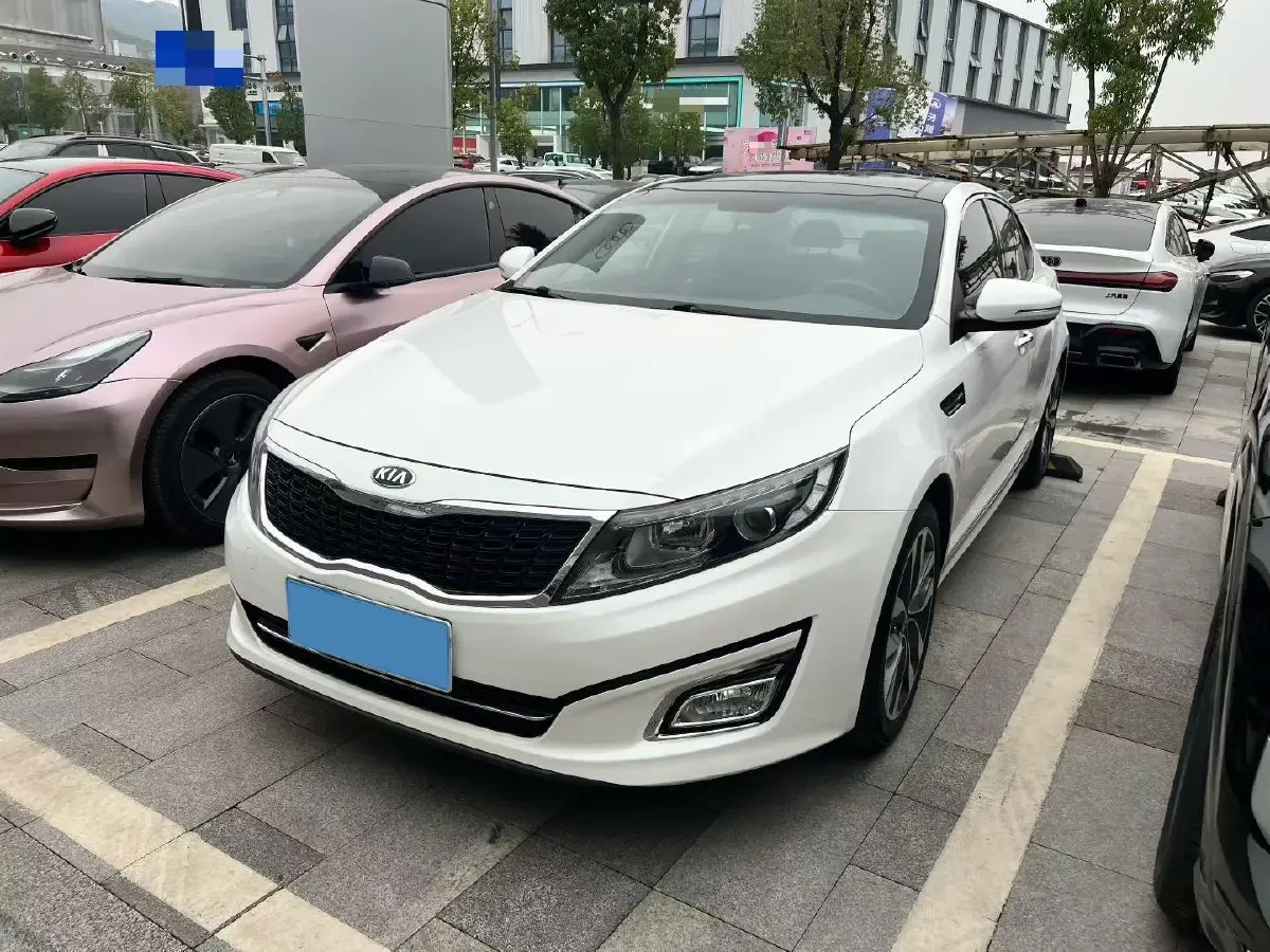 2015 Kia K5 2.0L 162HP L4 6AT