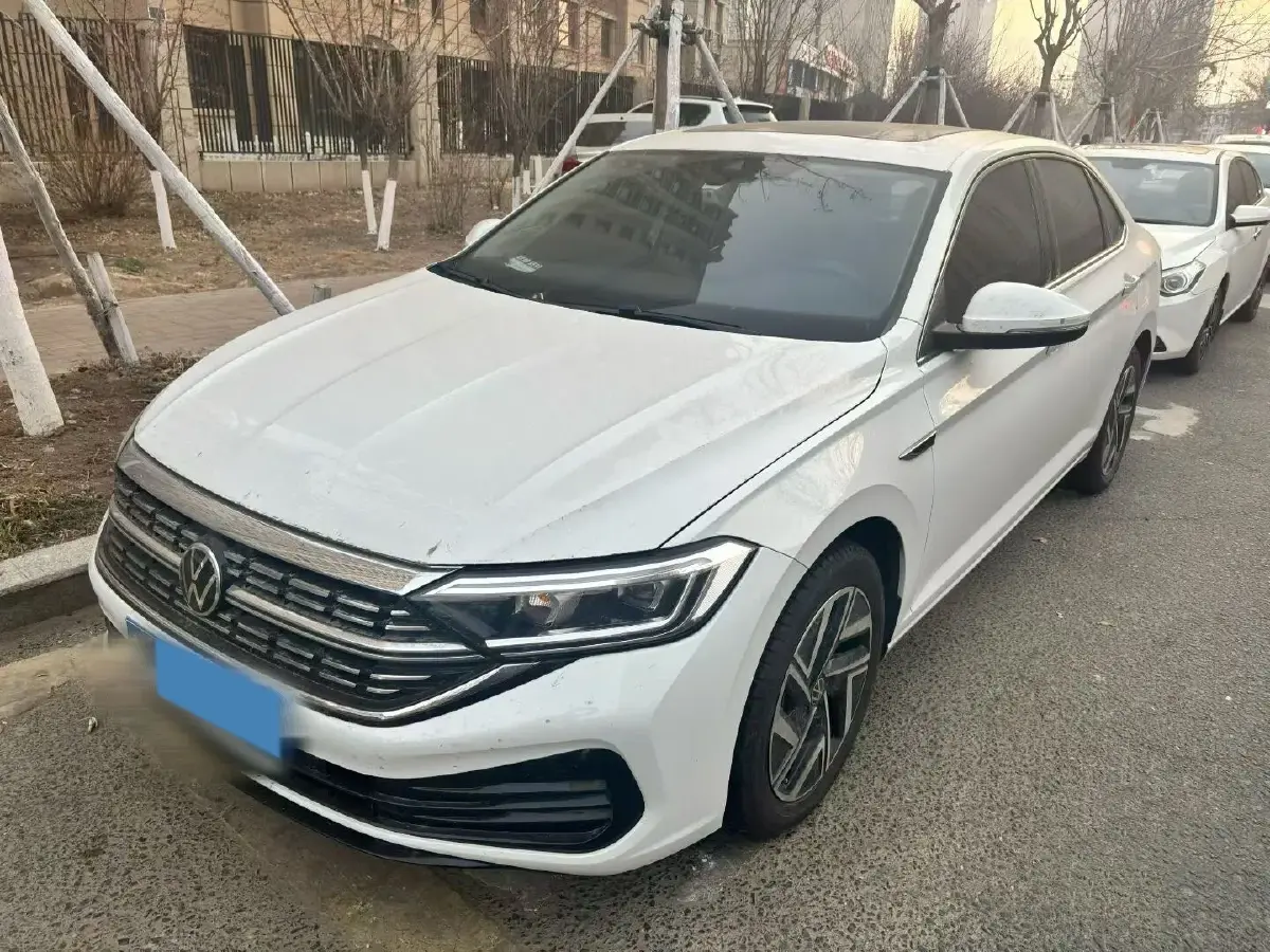 2024 Volkswagen Sagitar 1.5T 160HP L4 7DCT