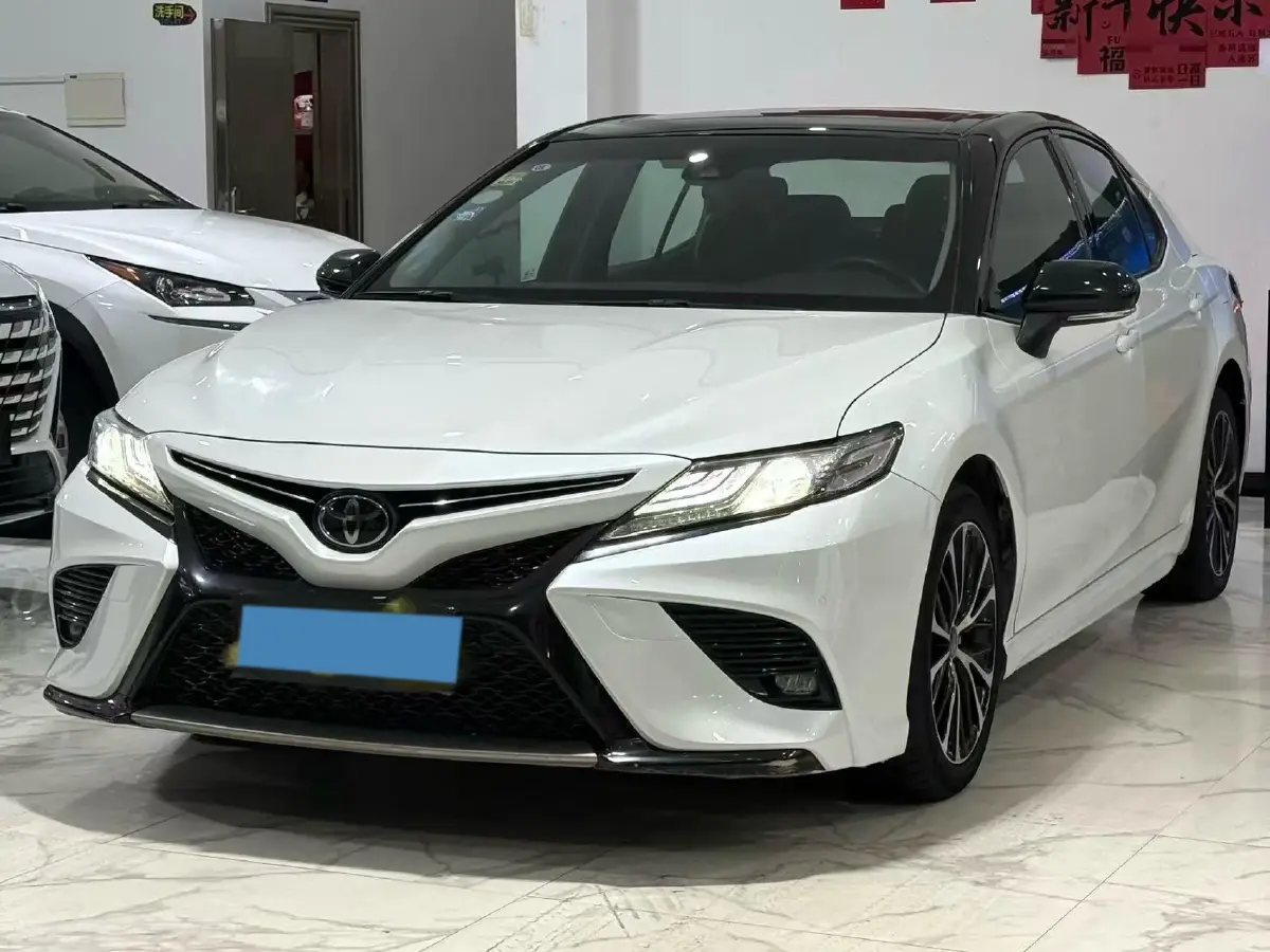 2018 Toyota Camry 2.0L 169HP L4 6AT
