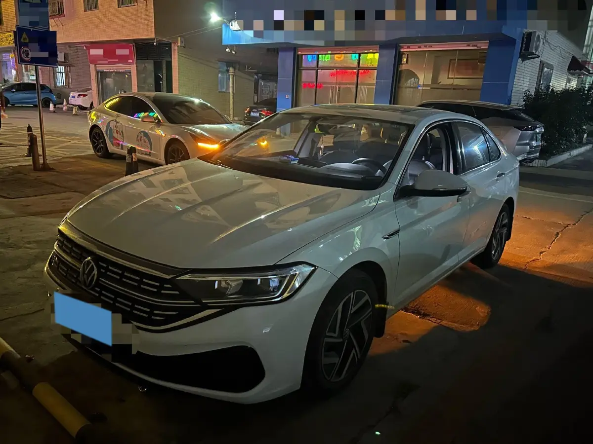 2023 Volkswagen Sagitar 1.4T 150HP L4 7DCT