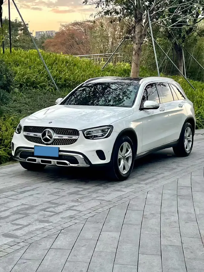 2020 Mercedes-Benz GLC Class 2.0T 197HP L4 9AT