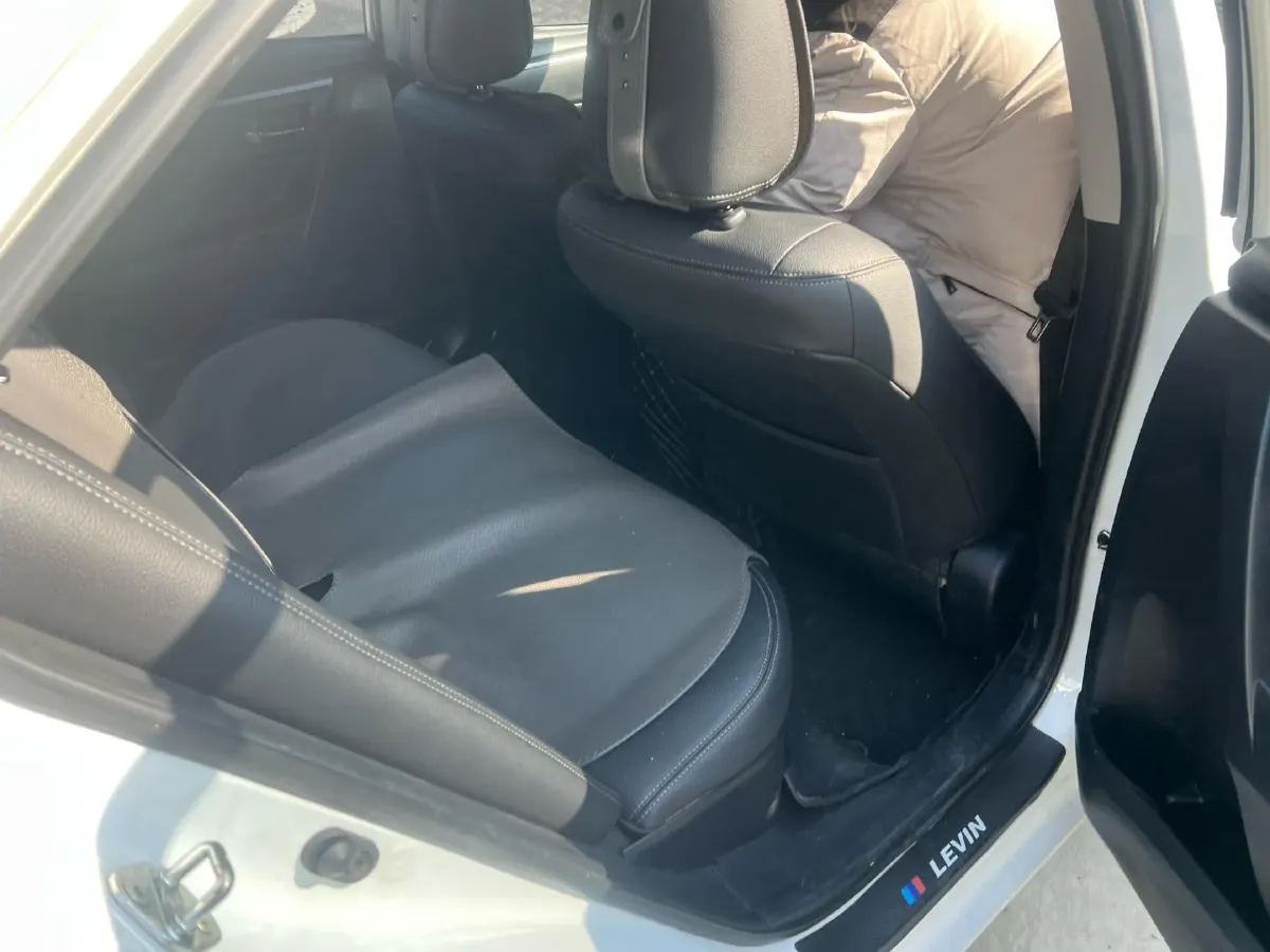 2019 Toyota Corolla Hybird E+ 1.8L 99HP L4 E-CVT PHEV 10.5KWH,autocango,china used car exporter,china ev exporter,chinese used car exporter,chinese used ev exporter