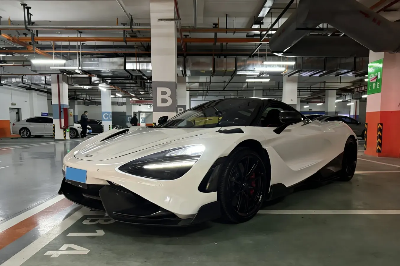 2017 McLaren 720S 4.0T 720HP V8 7DCT,autocango,china used car exporter,china ev exporter,chinese used car exporter,chinese used ev exporter