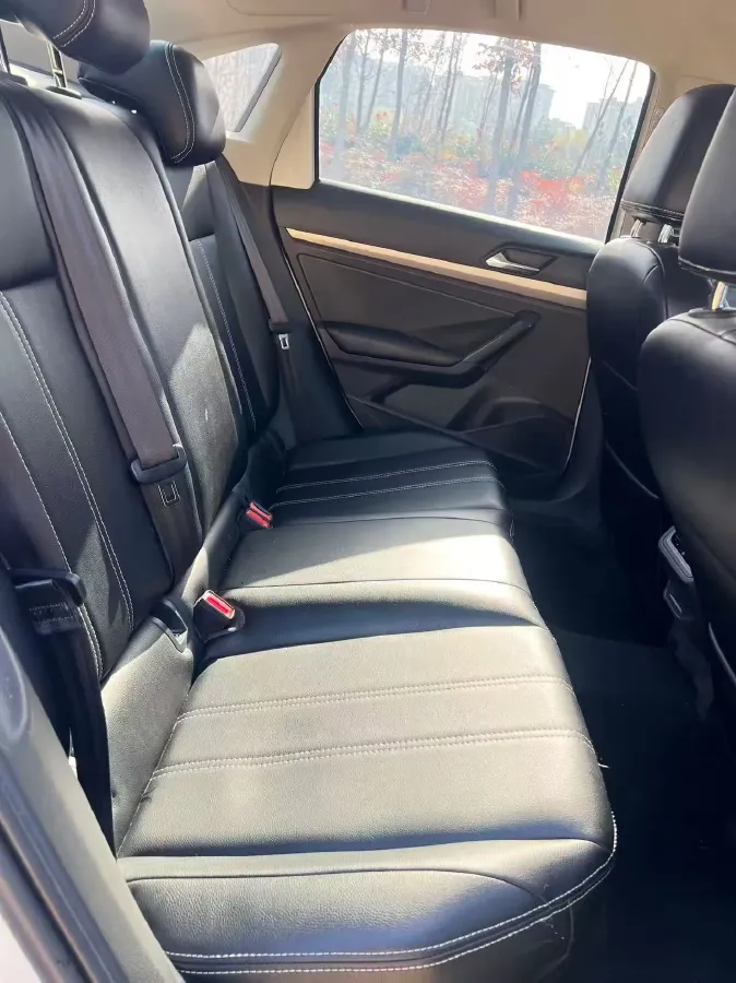 2022 BeiJing Auto X7 1.5T 188HP L4 7DCT,autocango,china used car exporter,china ev exporter,chinese used car exporter,chinese used ev exporter