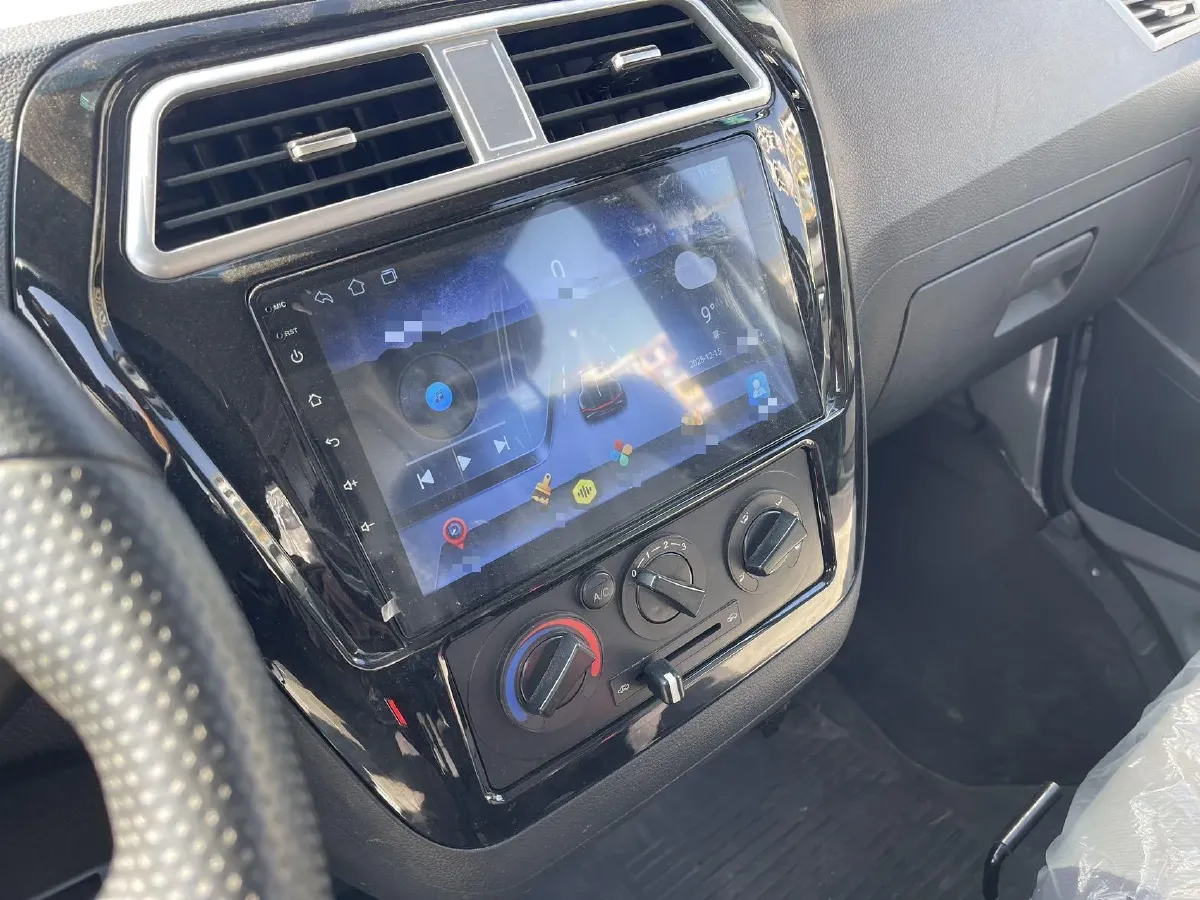 2023 DongFeng DFSK D71 1.6L 122HP L4 5MT,autocango,china used car exporter,china ev exporter,chinese used car exporter,chinese used ev exporter