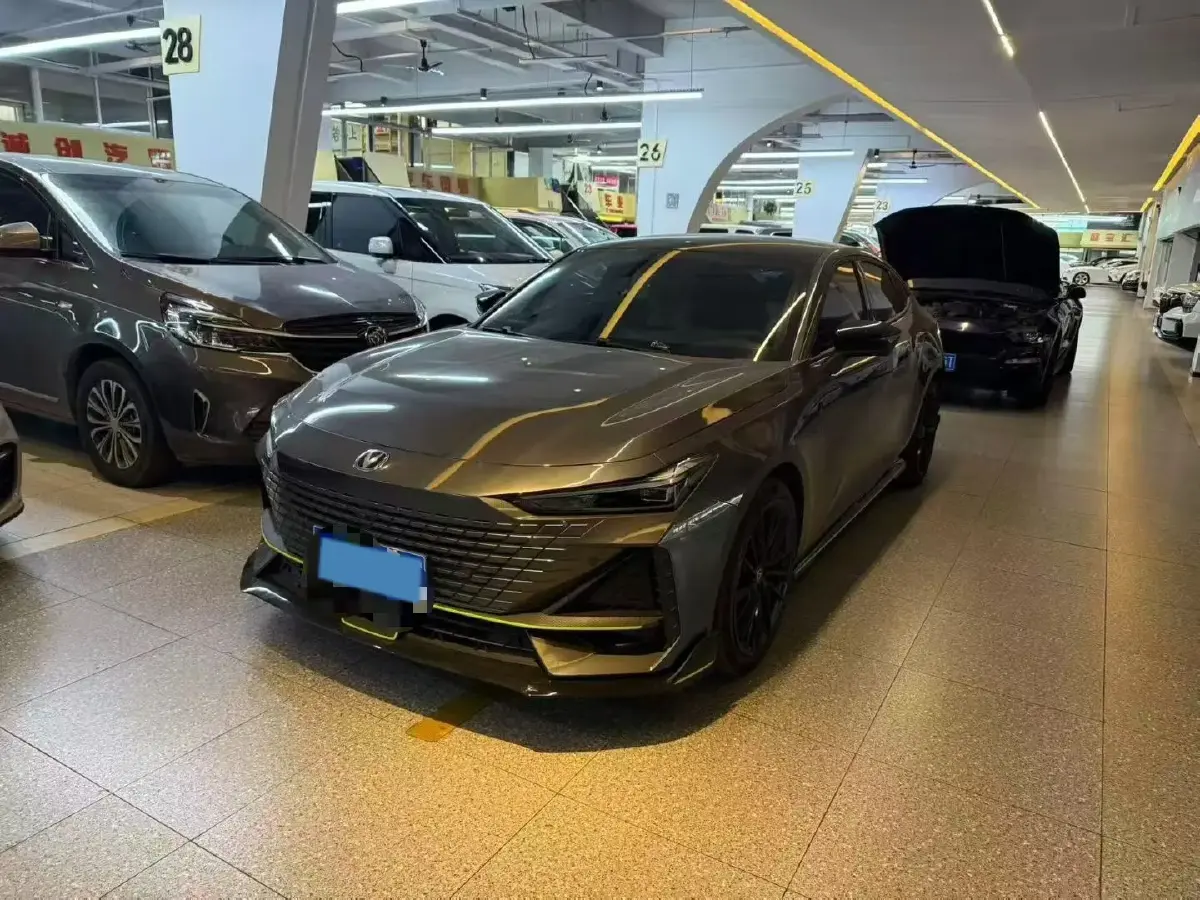 2022 ChangAn UNI-V 1.5T 188HP L4 7DCT