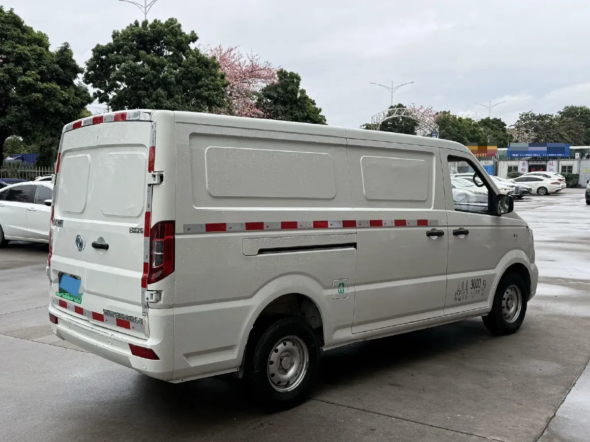 2020 MAXUS XinTu EV90 BEV 72KWH,autocango,china used car exporter,china ev exporter,chinese used car exporter,chinese used ev exporter