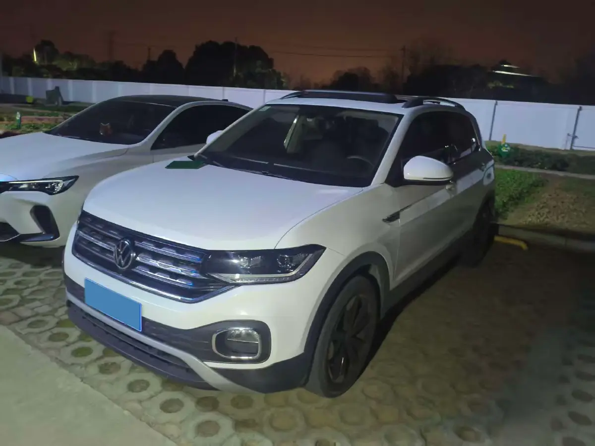 2021 Volkswagen Tacqua 1.5L 113HP L4 6AT