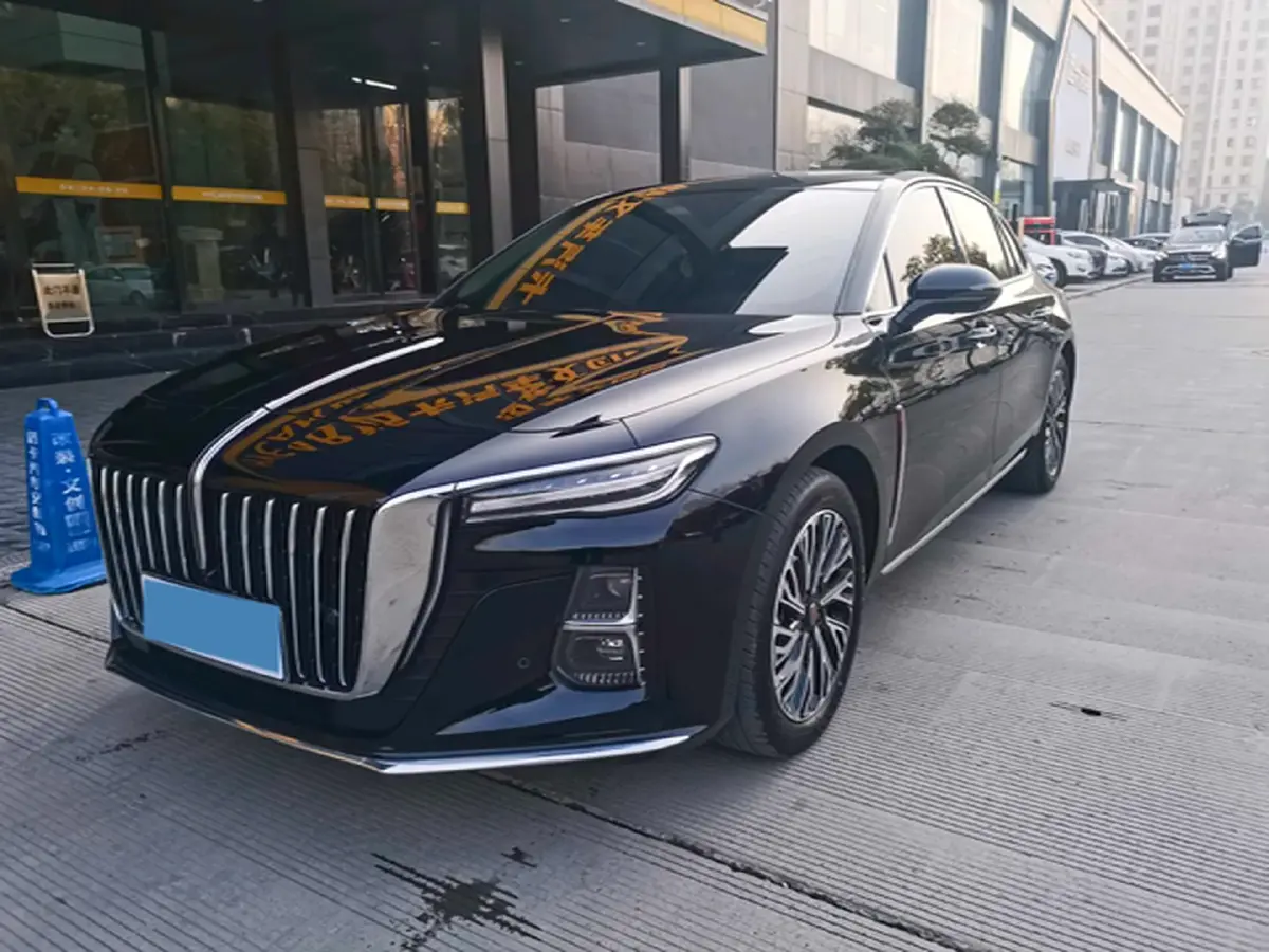 2024 HongQi H5 2.0T 224HP L4 8AT