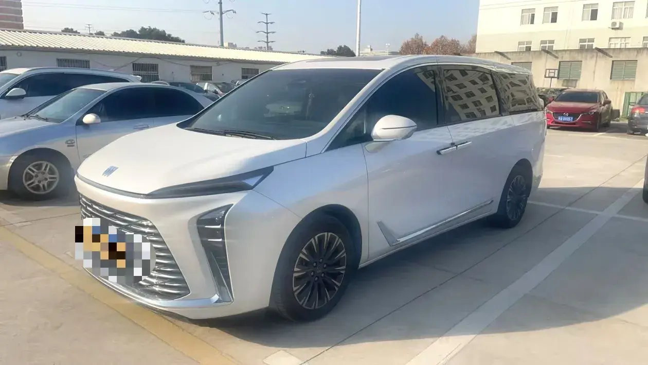 2025 Buick GL8 2.0T 237HP L4 9AT