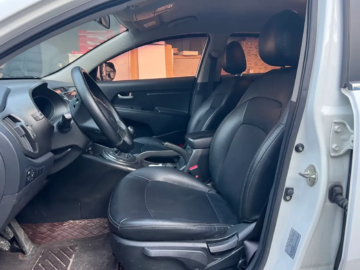 2016 Kia Sportage R 2.0L 165HP L4 6MT,autocango,china used car exporter,china ev exporter,chinese used car exporter,chinese used ev exporter