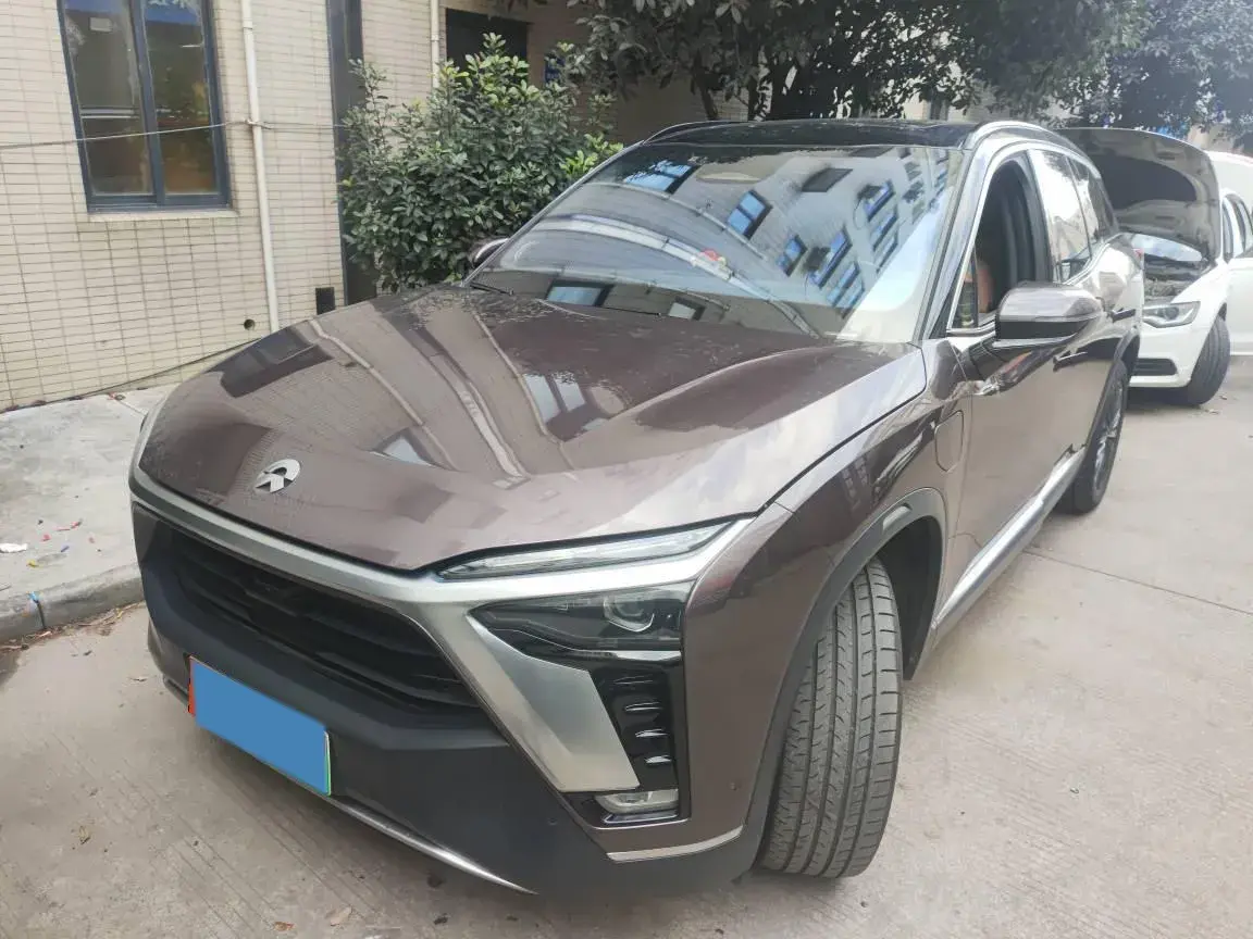 2020 NIO ES8 BEV 70KWH