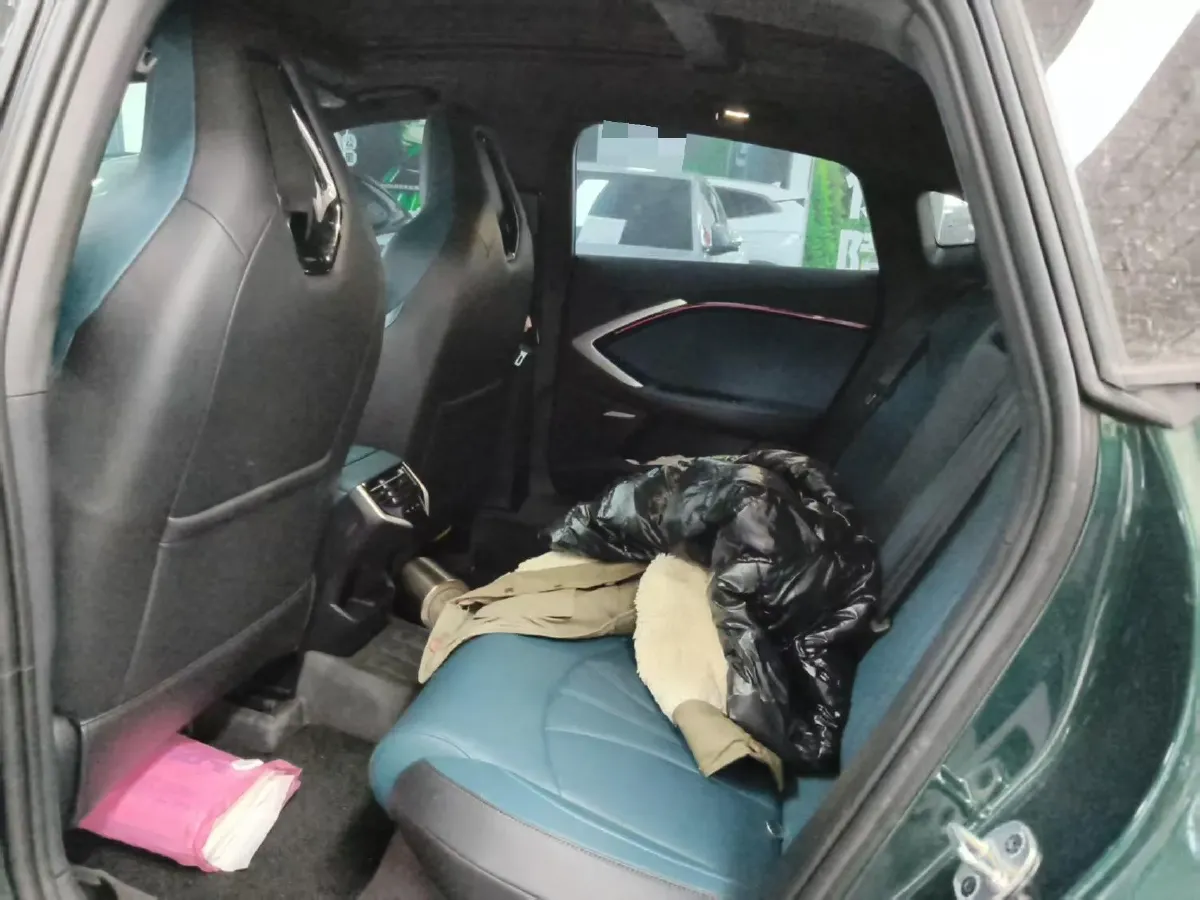 2025 MG 7 2.0T 261HP L4 9AT,autocango,china used car exporter,china ev exporter,chinese used car exporter,chinese used ev exporter