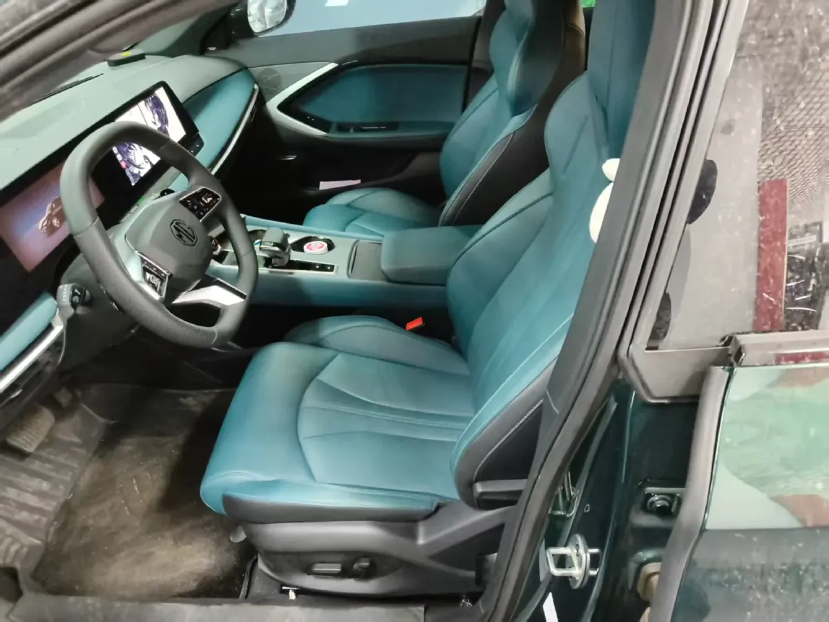 2025 MG 7 2.0T 261HP L4 9AT,autocango,china used car exporter,china ev exporter,chinese used car exporter,chinese used ev exporter