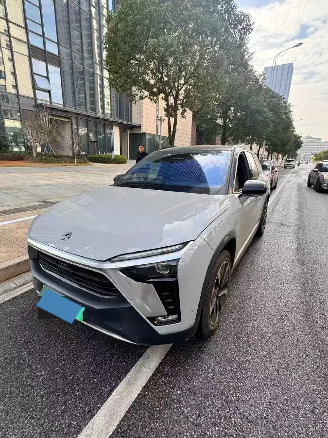 2020 NIO ES8 BEV 70KWH