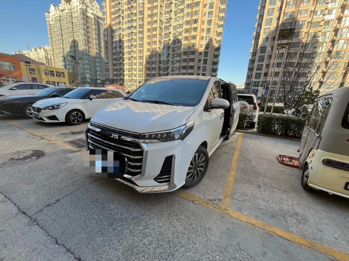 2021 MAXUS G20 2.0T 224HP L4 8AT