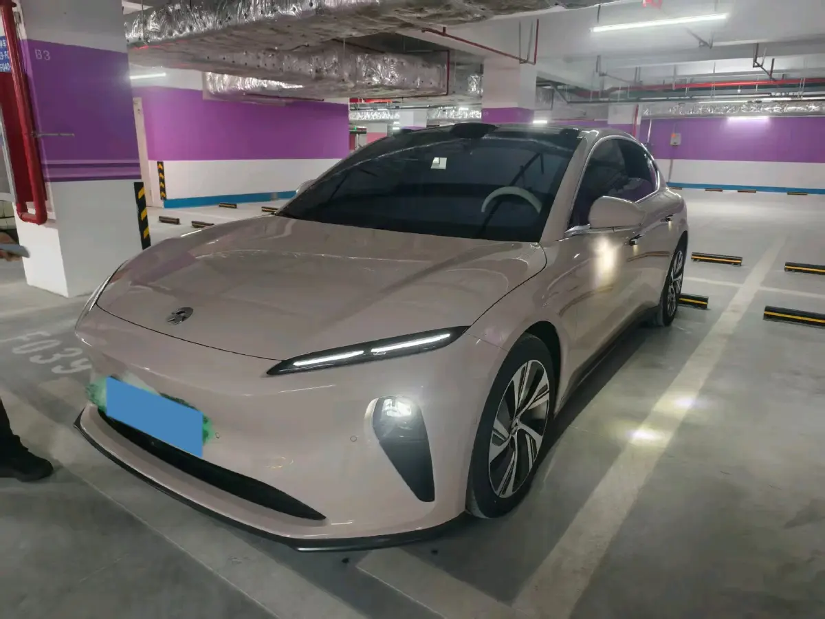 2024 NIO ET5 BEV 75KWH