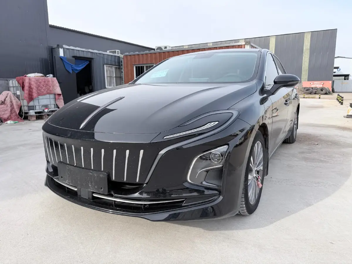2023 HongQi E-QM5 BEV 82KWH